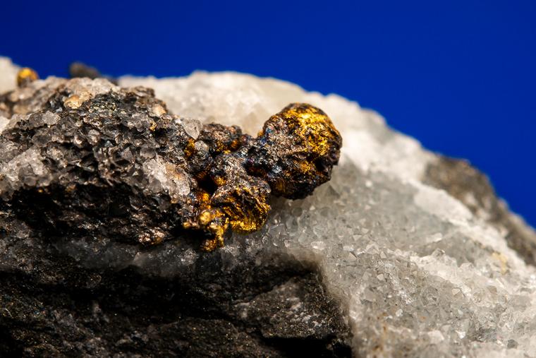 GOLD with HESSITE and PETZITE